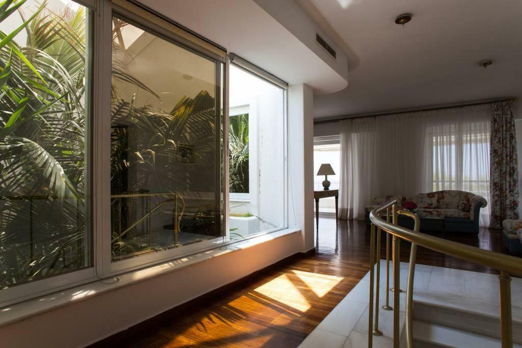 Beautiful, Private Villa By The Sea Agia Marina  Exterior photo